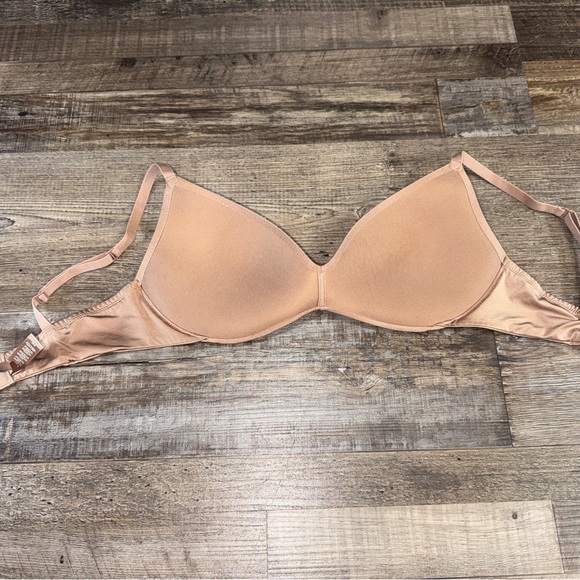 SKIMS Nude Seamless T-Shirt Bra 34C - Picture 4 of 6